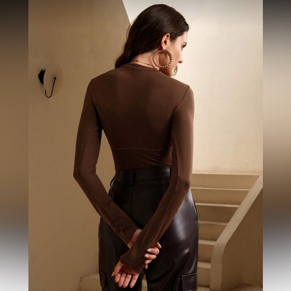 Elegant Brown Long Sleeve Top - Picture 2 of 5